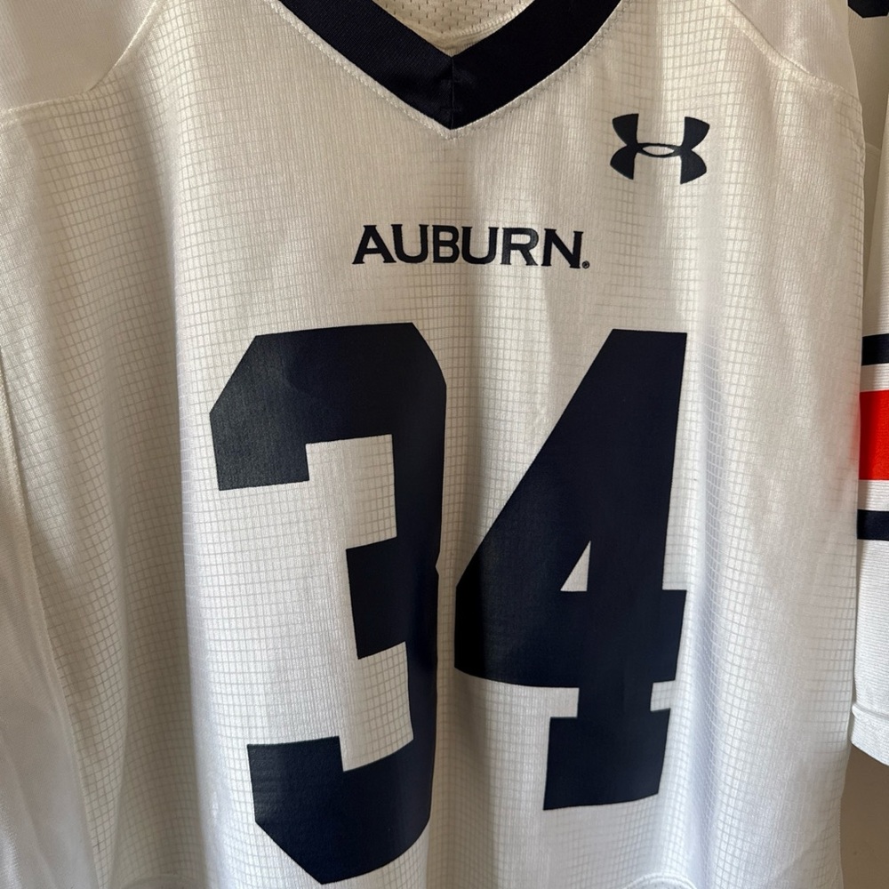 Under Armour White and Navy Men's Jersey - Picture 2 of 6